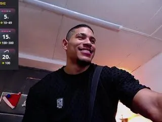 teddy_fit on Flirt4Free