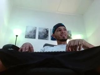 Offline thomas_cuper on Flirt4Free