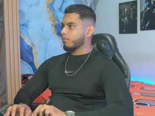 Private tyler_price on Flirt4Free