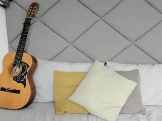 Freechat tylor_jess on Flirt4Free