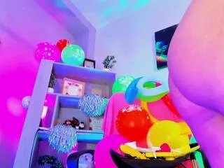 Freechat urania_star on Flirt4Free