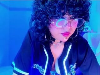 Freechat urania_star on Flirt4Free