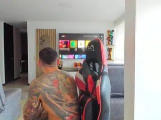 Freechat uxio_x on Flirt4Free