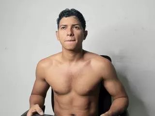 Freechat yei_sant on Flirt4Free
