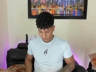 Offline yoxi_martinez on Flirt4Free