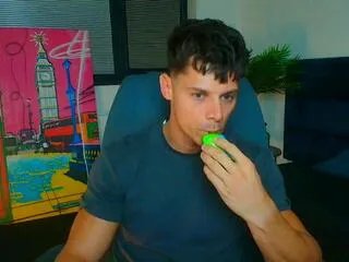 Offline zeb_madison on Flirt4Free