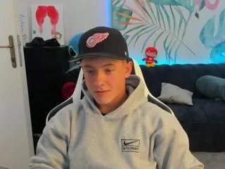 zeke_carter on Flirt4Free 