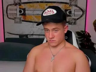 zeke_carter on Flirt4Free 