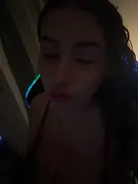 Freechat 18_salo on StripChat