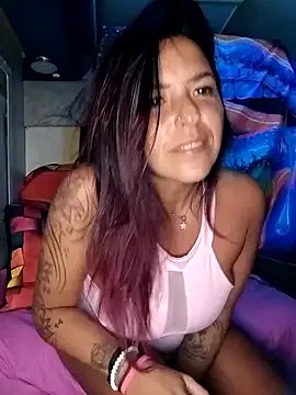 Freechat allyson22andy on StripChat