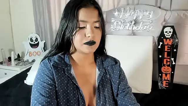 arianithaxox on StripChat 