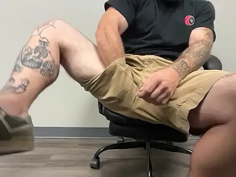 Freechat BearChubby300 on StripChat