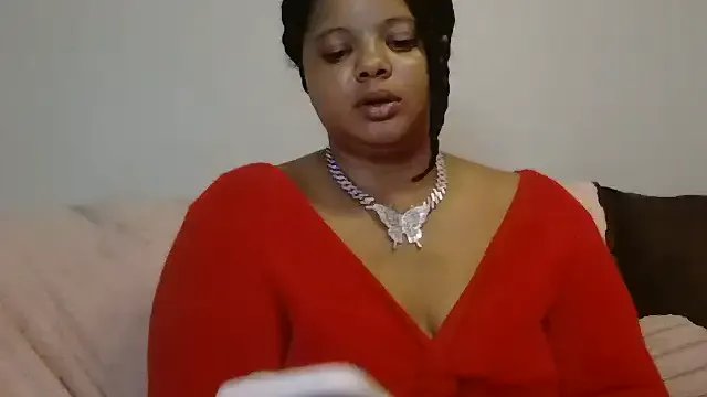 Freechat beautylovess on StripChat