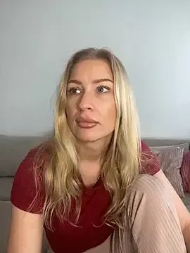 Freechat belle98 on StripChat