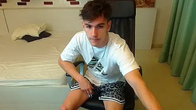 Freechat BradyFlint on StripChat