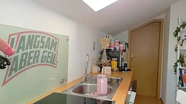 Freechat BrownieyQueen on StripChat