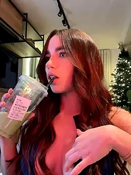 Freechat carolynnetrujillo on StripChat