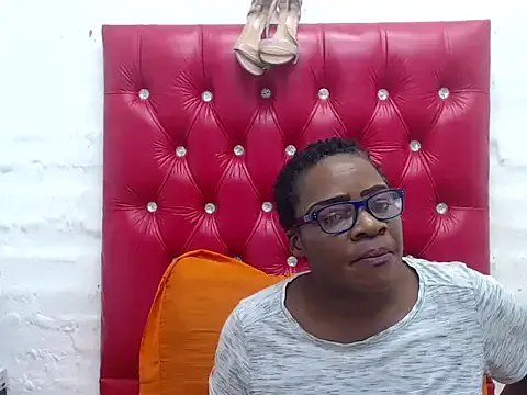 Freechat CASSANDRASTONE46 on StripChat