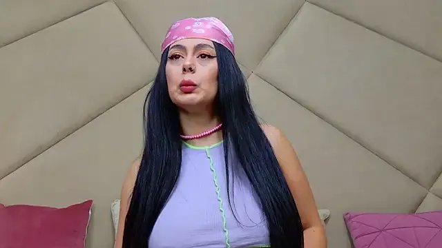 Freechat ChloeFrost on StripChat