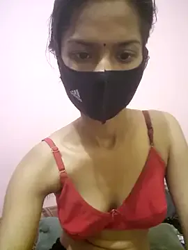 Curvy_Amyra