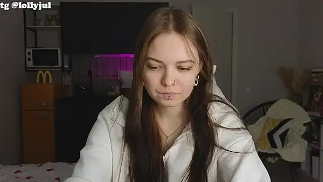 doll_lol_ on StripChat 