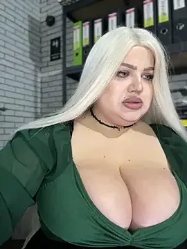 Freechat Eliaden on StripChat