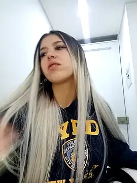 Private eva-2023 on StripChat