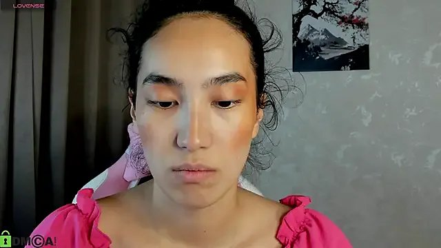 Freechat FlirtyAura on StripChat