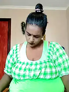 Foxybaby420 room chat