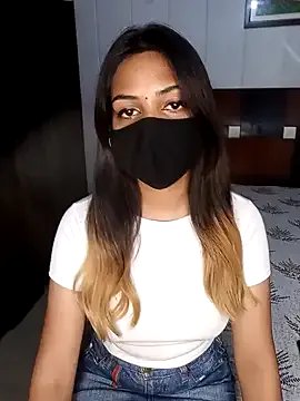 Freechat Hot_malika19 on StripChat