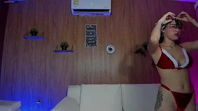 Freechat hot_princess21 on StripChat