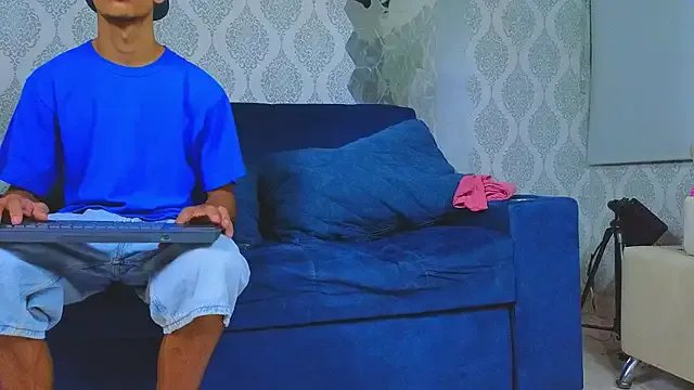 Freechat Hotcouple_222 on StripChat