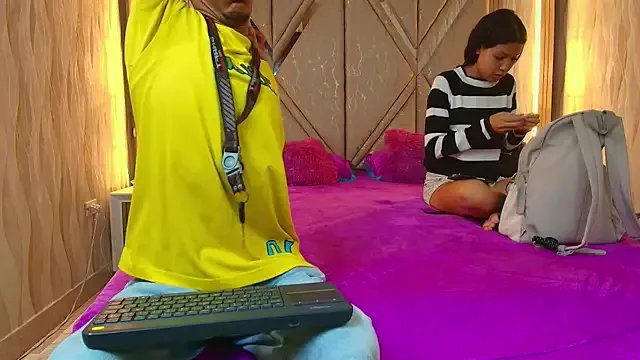 Freechat Hotcouple_222 on StripChat