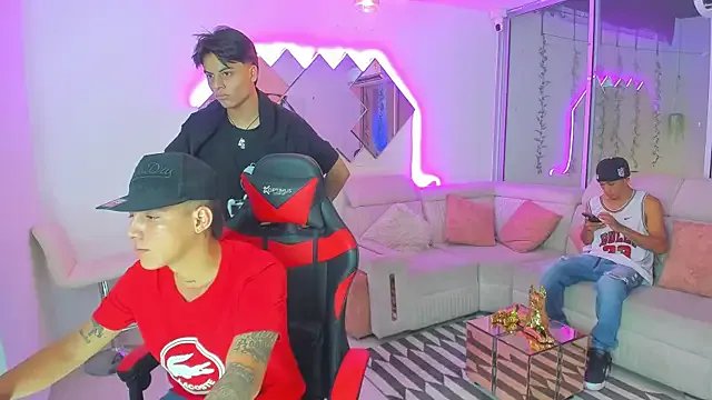 Freechat Houseofwarrios on StripChat