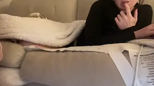 Private ijustturned18today on StripChat