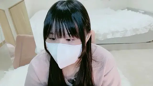 Group im_hina2 on StripChat