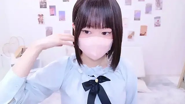 Group Im_Yu-na on StripChat