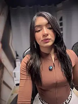 Freechat jenn_fit on StripChat