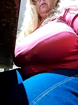 Freechat JennyInVegas on StripChat