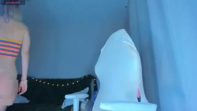 Freechat JennyWoody on StripChat