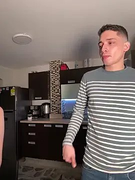 Freechat kevin_hotgirls on StripChat