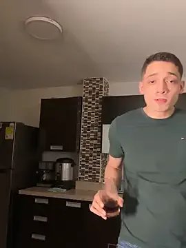 Freechat kevin_hotgirls on StripChat