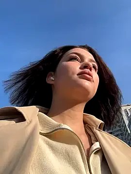 Freechat KikiWatson on StripChat