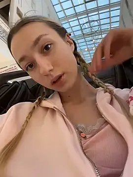 Freechat Lia__Love on StripChat