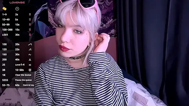 Freechat LolaDollyMur on StripChat