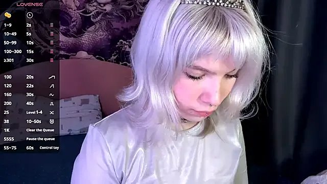 Freechat LolaDollyMur on StripChat