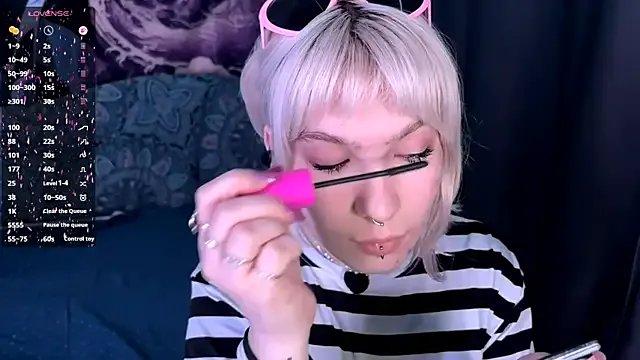 Freechat LolaDollyMur on StripChat