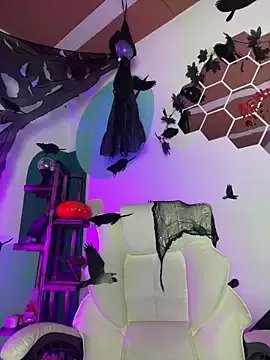 Freechat LollaByer on StripChat