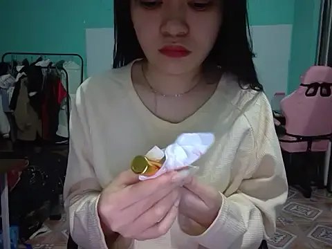 Freechat May2k2 on StripChat