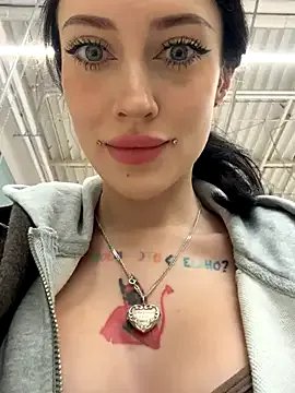 Freechat Melissa_crazy on StripChat